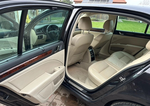 Skoda Superb cena 30000 przebieg: 326000, rok produkcji 2011 z Warszawa małe 277